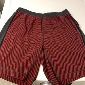 Men’s Lululemon Pacer shorts 9”